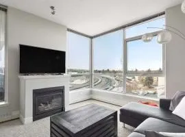 The Spruce Modern 2BR Condo with Pool & Parking