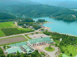 Satoyama Auberge & Hot Spring Wellness Spa Sakuragaike Kurgarden, hotel in Nanto