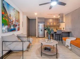 R211 Loft with large balcony, infinity pool and spa
