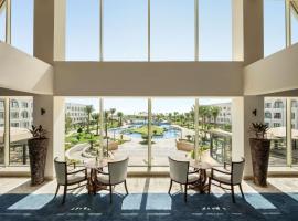 Movenpick Waterpark Resort & Spa Soma Bay, hotel in Hurghada