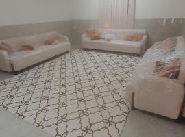 Quriyat, hotel en Afā