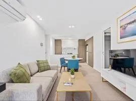Modem One Bedroom Apartment on Northbourne Avenue