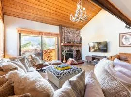 Scenic Views Hot Tub Ski Shuttle Pet Friendly