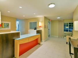 MainStay Suites Orlando Altamonte Springs, hotel v Orlandu