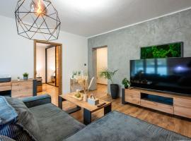 Luxury apartment with WiFi and Netflix Ostrava-Jih, hotel v Ostravě