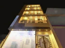 OYO Townhouse 1123 Kalyanpur Metro