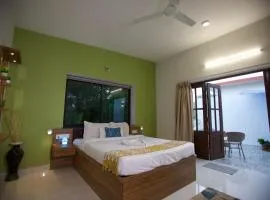 4BHK Villa in Anjuna with private Jacuzzi and pool, 1KM from beach