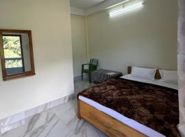 Kyit-Pu Homestay, hotel in Chug