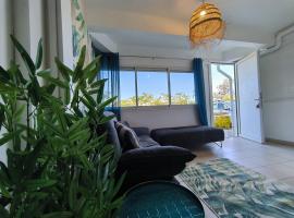 Your T1 bis Cozy at Les Avirons awaits you! La Cas' &agrave; Maya, overnachting in Les Avirons