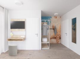 Fairschlafen Boutique Hostel Zimmer 0 05, hotel in Roge
