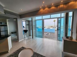 Seaview Serenity Strand โรงแรมในสตรานด์