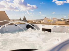 PH Jacuzzi &StunningTerrace Near Tarxien Temples, hotel din Tarxien