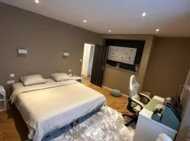 Chambre Privée La Valette avec salle de bain