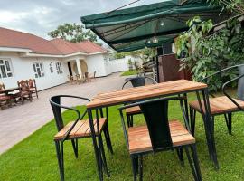 ArushaWest Hotel, hotel dicht bij: Luchthaven Arusha - ARK, Arusha