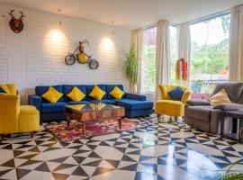 Coastal Grandeur by Da Alohas, Candolim, hotel in Nerul