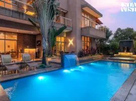 StayVista at Belmonte with Bonfire, Jacuzzi