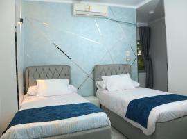 Crystala 2 Guest House, ξενοδοχείο σε Jazīrat Aswān
