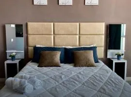 Cozy Soho #2 The Stirling Suites By TwoKeys
