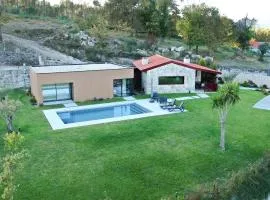 Casa Encosta do Monte