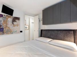 Casa Lara e Gaia - Aosta Centro, ξενοδοχείο στην Αόστα