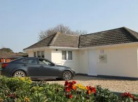 Honeysuckle Cottage with Hot Tub Park Facilities