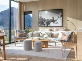 Lyngvær Panorama Lodge - Jacuzzi & Sauna - No 37, hôtel à Kleppstad