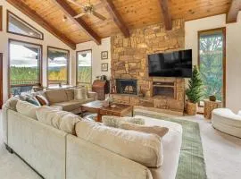 Luxury Home w/ Hot Tub & Mtn Views in Angel Fire!