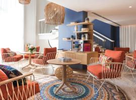 Croisette Beach Hotel Cannes - MGallery Collection，位于戛纳的酒店