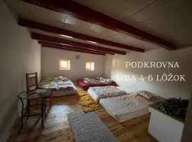 Chalúpka na kopci