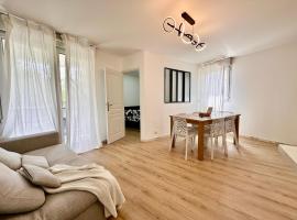 KAALA RIVERSIDE Deluxe apt entre Disney et Paris free Parking, hotel in Lognes