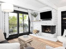 Cozy Aspen Getaway Views Fireplace Comfort, ξενοδοχείο στο Άσπεν