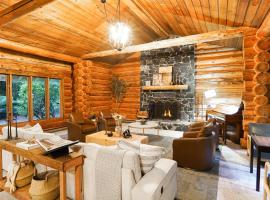 Red Mountain Lodge, ξενοδοχείο σε Maple Falls