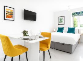The Nest-Free Parking Cosy Studio, M40 access, underfloor heating, overnachting in High Wycombe