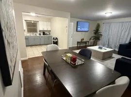 Charming Large 3 beds-2 bath Newark EWR NYC