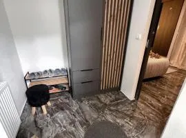 La Monique - Luxury Nautical Apartment