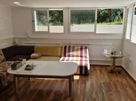 2 Bed Villa Sleeps 4 - Garden Wifi Parking