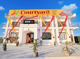 Hotel O J V Courtyard, hotel in Bulandshahr