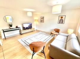 WA - Luxury House - Zug - 8 Pax, hotel in Arni Alp