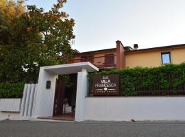 Villa Francesca Luxury Rooms, viešbutis mieste San Demetrio Corone