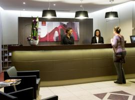 Aparthotel Adagio La Défense Esplanade, hotel a Puteaux