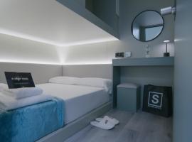 Hostal Superlativo Trinidad, hostel em M&aacute;laga