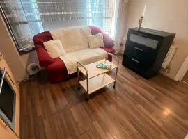 Shirley Guest Flat 1