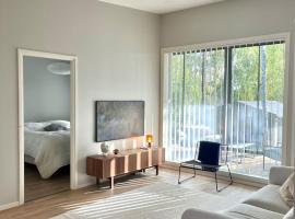 Nordic Aurora home with jacuzzi, hotel v destinaci Rovaniemi