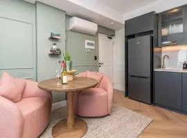 Studio with Signal Hill & Ocean Views