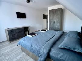 La Izvor Moinești, Cazare, motel i Moineşti