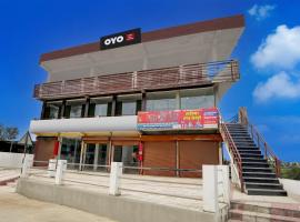 SPOT ON New Hamsafar、Jhūsiのホテル