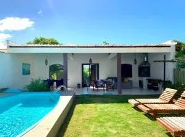 Casa c piscina em condominio na Praia do Espelho