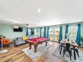 Elevated Stay Near Pier, Beach BBQ WiFi Games