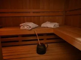 A Frame Vila sa Saunom Jakuzi kadom i toplim bazenom