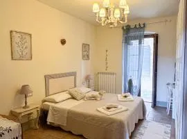 CLAUDIA VACANZA TOSCANA - Appartamento Melograno -10 min da Siena